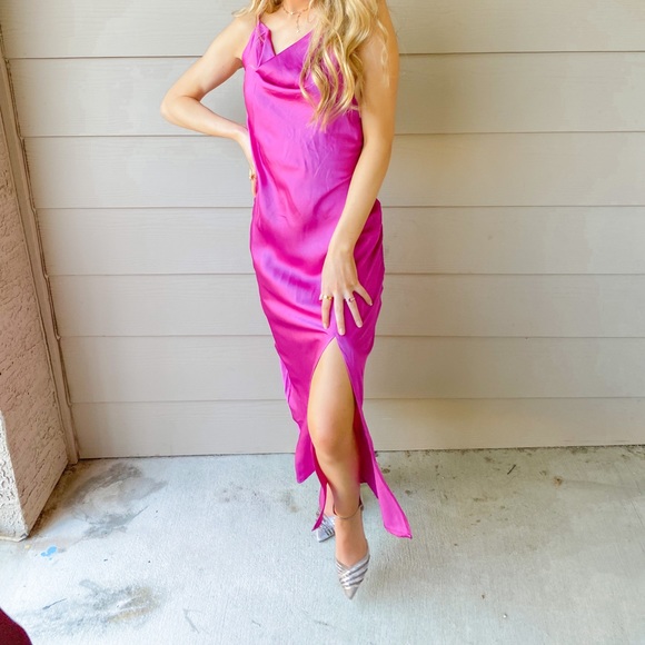 SILK MAGENTA SORORITY FORMAL/PROM DRESS - Picture 4 of 4